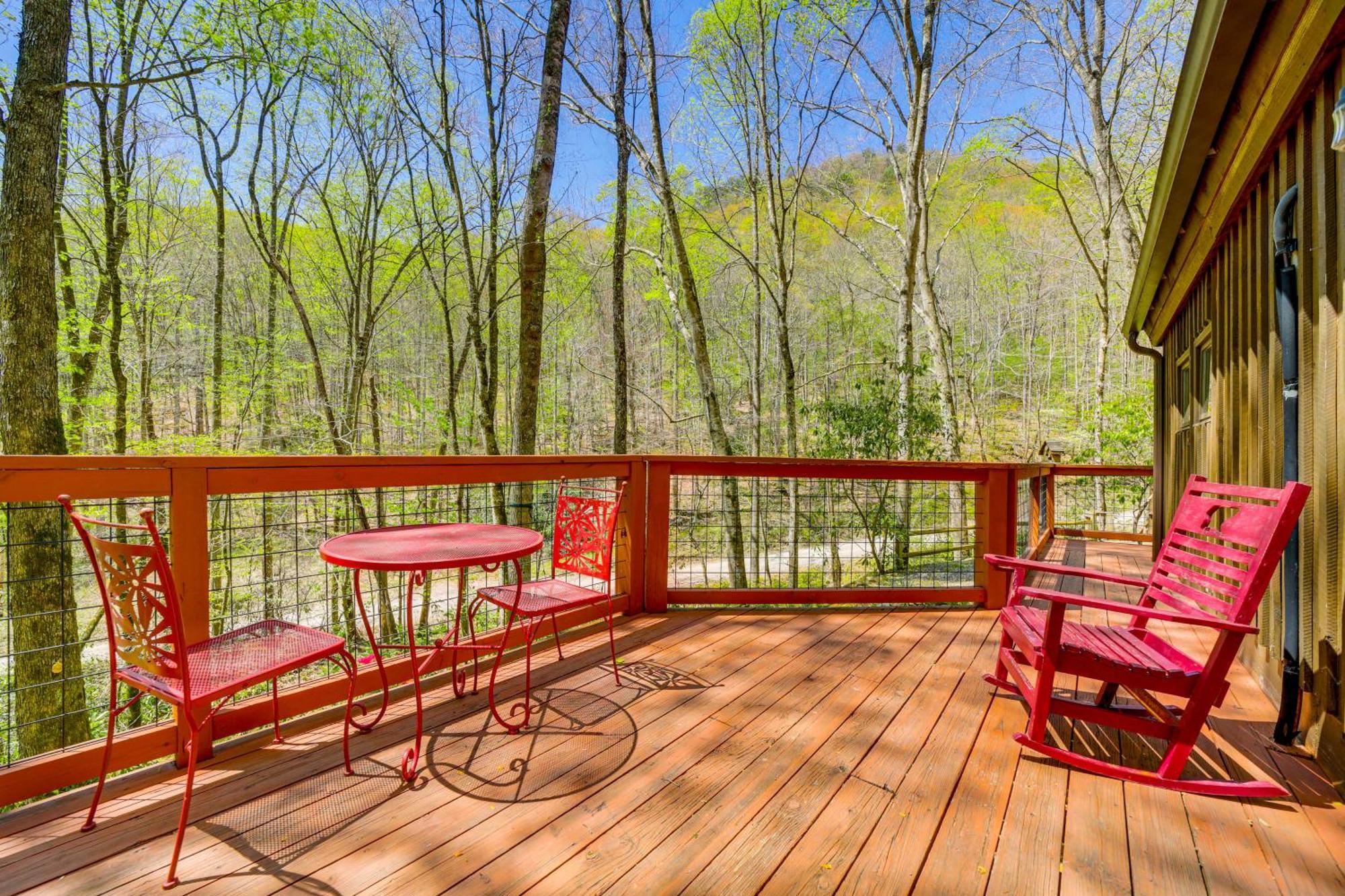 Creekside Cabin With Deck By Hiking Trails And Fishing Villa Whittier Exterior photo